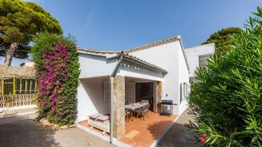 Pet-Friendly Chalet 'Cas Padrins' close to the Beach with Garden & Wi-Fi