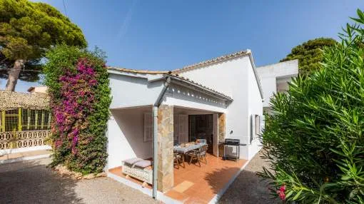 Pet-Friendly Chalet 'Cas Padrins' close to the Beach with Garden & Wi-Fi Pet-Friendly Chalet 'Cas Padrins' close to the Beach with Garden & Wi-Fi