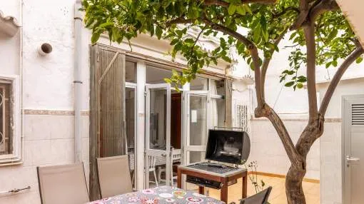 Holiday Home 'Cas Llimoner' close to the Sea with Terrace & Wi-Fi