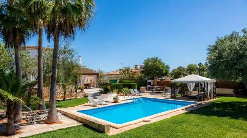 Villa 'Rico' with Mountain View, Pool & Wi-Fi Villa 'Rico' with Mountain View, Pool & Wi-Fi