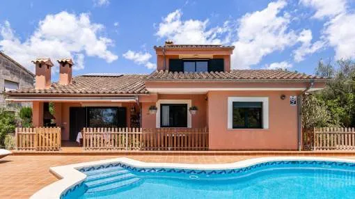 Villa Ses Buguenvílies with Pool, Terraces & Wi-Fi Villa Ses Buguenvílies with Pool, Terraces & Wi-Fi