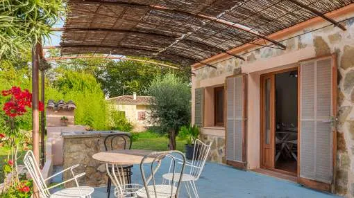 Country House 'Finca Ses Pomeres' with Private Terraces and Wi-Fi Country House 'Finca Ses Pomeres' with Private Terraces and Wi-Fi