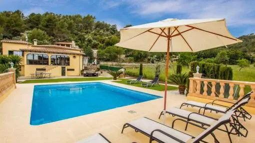 Casa de vacaciones con piscina privada y hermoso jardín - en el noroeste de Mallorca Casa de vacaciones con piscina privada y hermoso jardín - en el noroeste de Mallorca