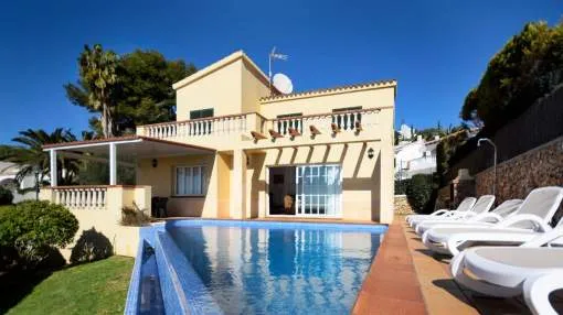 Fantastic fully air-conditioned villa near the white sandy beach Fantastic fully air-conditioned villa near the white sandy beach