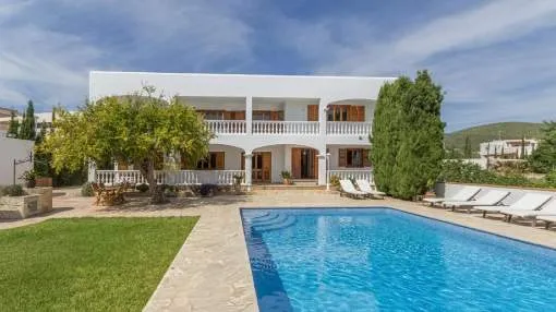 Villa in Sant Josep de sa Talaia for 10 guests Villa in Sant Josep de sa Talaia for 10 guests
