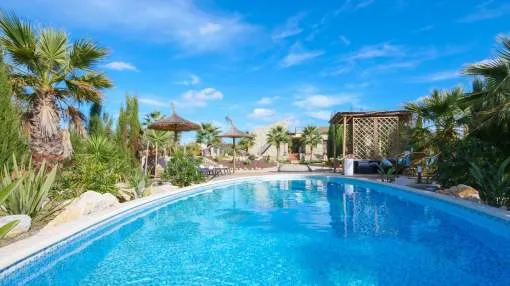 Luxurious villa with internet in the centre of the island Luxurious villa with internet in the centre of the island