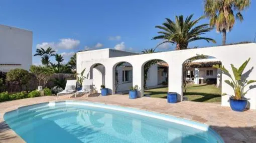 Villa with private pool near the marina Villa with private pool near the marina