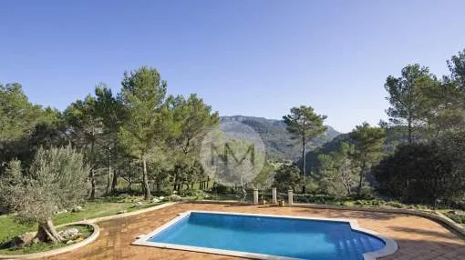 Villa for sale in the higher part of Puigpunyent, Majorca 