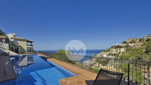 Luxury apartment with fantastic sea views in Puerto Andratx 