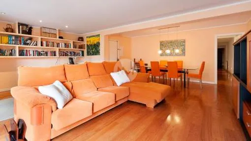 Spacious, renovated apartment for sale in the Luis Vives area of Palma de Majorca. 