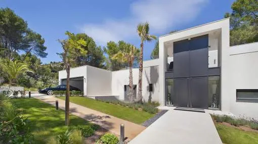 Spacious luxury villa front line to golf in Son Vida, Majorca 