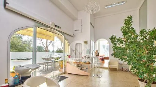 Fantastic commercial premises on 2 floors in Bendinat, Majorca Fantastic commercial premises on 2 floors in Bendinat, Majorca