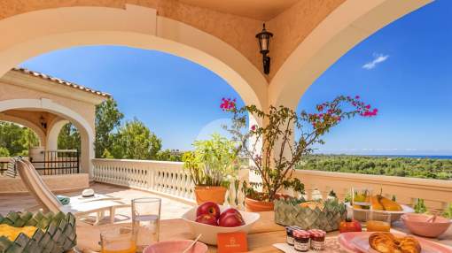 Fantastic luxury villa with golf and sea views in Bendinat, Majorca Fantastic luxury villa with golf and sea views in Bendinat, Majorca
