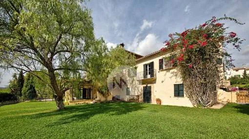 Magnificent old house with huge garden in Genova in Palma de Majorca Magnificent old house with huge garden in Genova in Palma de Majorca