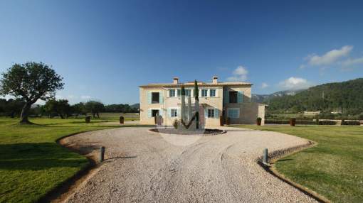 Elegant estate near Palma de Majorca Elegant estate near Palma de Majorca