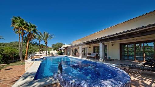 Very spacious villa in Palmanova in Mallorca Very spacious villa in Palmanova in Mallorca