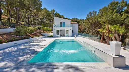 Magnificent villa in Costa de la Calma in Mallorca 