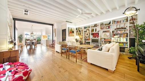 Renovated duplex apartment for sale in the Old Town of Palma de Mallorca Renovated duplex apartment for sale in the Old Town of Palma de Mallorca