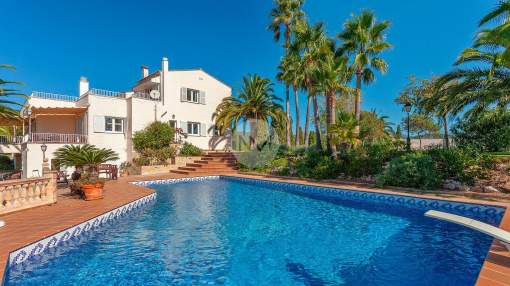 Elegant rustic finca for rent 10 minutes from Palma, Majorca Elegant rustic finca for rent 10 minutes from Palma, Majorca
