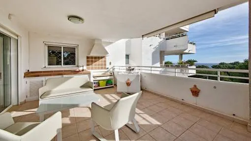 Sunny apartment with sea views for sale in Cala Vinyes, Majorca Sunny apartment with sea views for sale in Cala Vinyes, Majorca