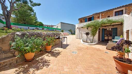 Charming village house on a large plot for sale in Son Servera, Majorca Charming village house on a large plot for sale in Son Servera, Majorca