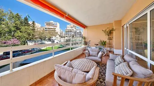 Apartment for sale with terrace, 2 parking spaces, Tennis area, Palma de Majorca 