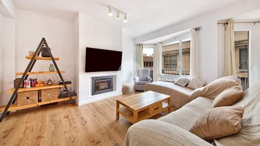 Renovated apartment for sale in the center of Palma de Majorca. Renovated apartment for sale in the center of Palma de Majorca.