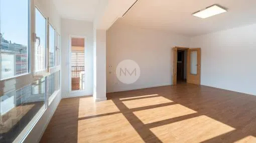 Bright apartment for sale in the centre of Palma de Mallorca Bright apartment for sale in the centre of Palma de Mallorca