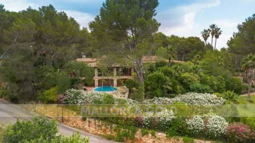 Investment ; Spacious property with large covered terraces and superb golf views Investment ; Spacious property with large covered terraces and superb golf views