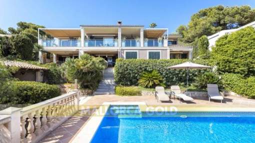 Mediterranean villa with panoramic sea views in Old Bendinat Mediterranean villa with panoramic sea views in Old Bendinat