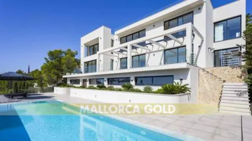 Modern newly built villa with guesthouse at the highest point of Monport Modern newly built villa with guesthouse at the highest point of Monport