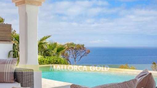 Completely renovated villa with 5 bedrooms and sea views in Cala Moragues Completely renovated villa with 5 bedrooms and sea views in Cala Moragues