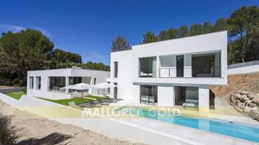 Designer Villa with stunning golf views in the highly demanded exclusive Urbanization of Son Vida