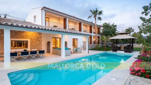 A contemporary masterpiece located in a private and peaceful plot on the edge of Calvià village A contemporary masterpiece located in a private and peaceful plot on the edge of Calvià village