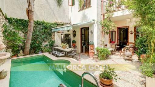 Stylish town house in highly sought after historic Pollensa Stylish town house in highly sought after historic Pollensa