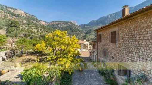 Historic property in the heart of Fornalutx with beautiful views to the Tramuntana Mountain Range