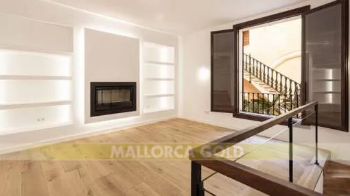 Beautiful two-storey apartment in an historic Old Town building in Palma