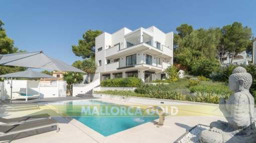Modern villa with stunning sea views located on one of the highest points of Portals Nous Modern villa with stunning sea views located on one of the highest points of Portals Nous
