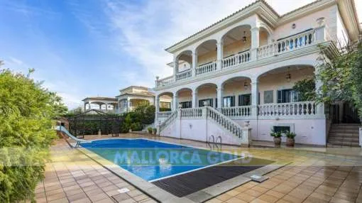 Magnificent waterfront villa Magnificent waterfront villa