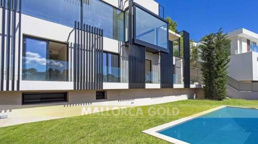 Minimalistic villa with sea views in Costa d’en Blanes Minimalistic villa with sea views in Costa d’en Blanes