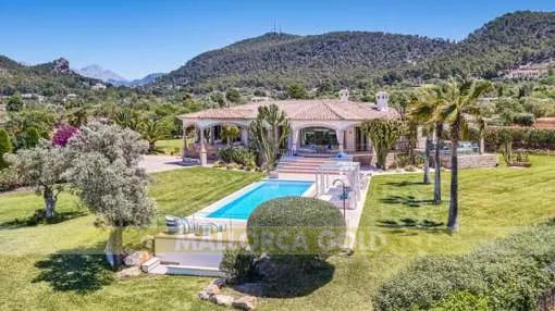 Renovated Mediterranean Villa with own well, large garden and sea views in Coll den Baix