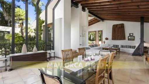 Spectacular country house with charming features Spectacular country house with charming features
