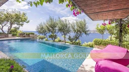 Sublime seafront property overlooking Santa Ponsa bay Sublime seafront property overlooking Santa Ponsa bay