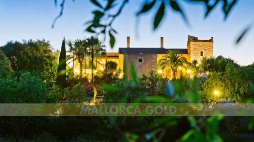 Charming boutique hotel with award winning restaurant Charming boutique hotel with award winning restaurant