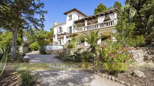 Mediterranean Villa with partial sea views, walking distance to Port Andratx harbour Mediterranean Villa with partial sea views, walking distance to Port Andratx harbour