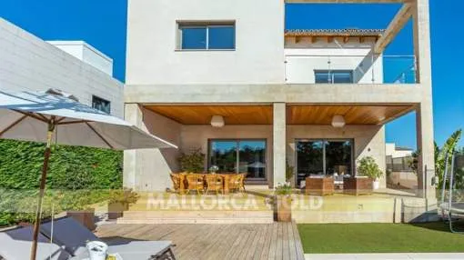 Modern minimalistic Villa in upcoming new neighborhood next to famous international school Modern minimalistic Villa in upcoming new neighborhood next to famous international school