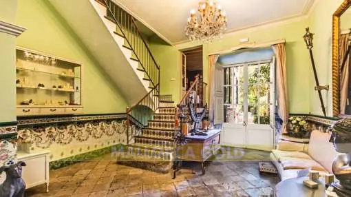 Beautifully decorated romantic townhouse with garden Beautifully decorated romantic townhouse with garden