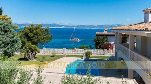 Investment; Villa with views of the bay of Palma to reform and next to the beach from Cala Blava Investment; Villa with views of the bay of Palma to reform and next to the beach from Cala Blava