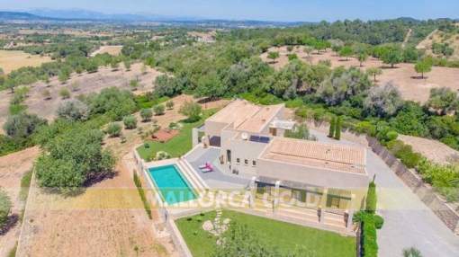 Exclusive designer country house with breath-taking panoramic views Exclusive designer country house with breath-taking panoramic views