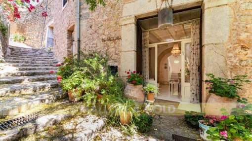 Historical townhouse in Fornalutx with pool and lots of character in an idyllic location Historical townhouse in Fornalutx with pool and lots of character in an idyllic location